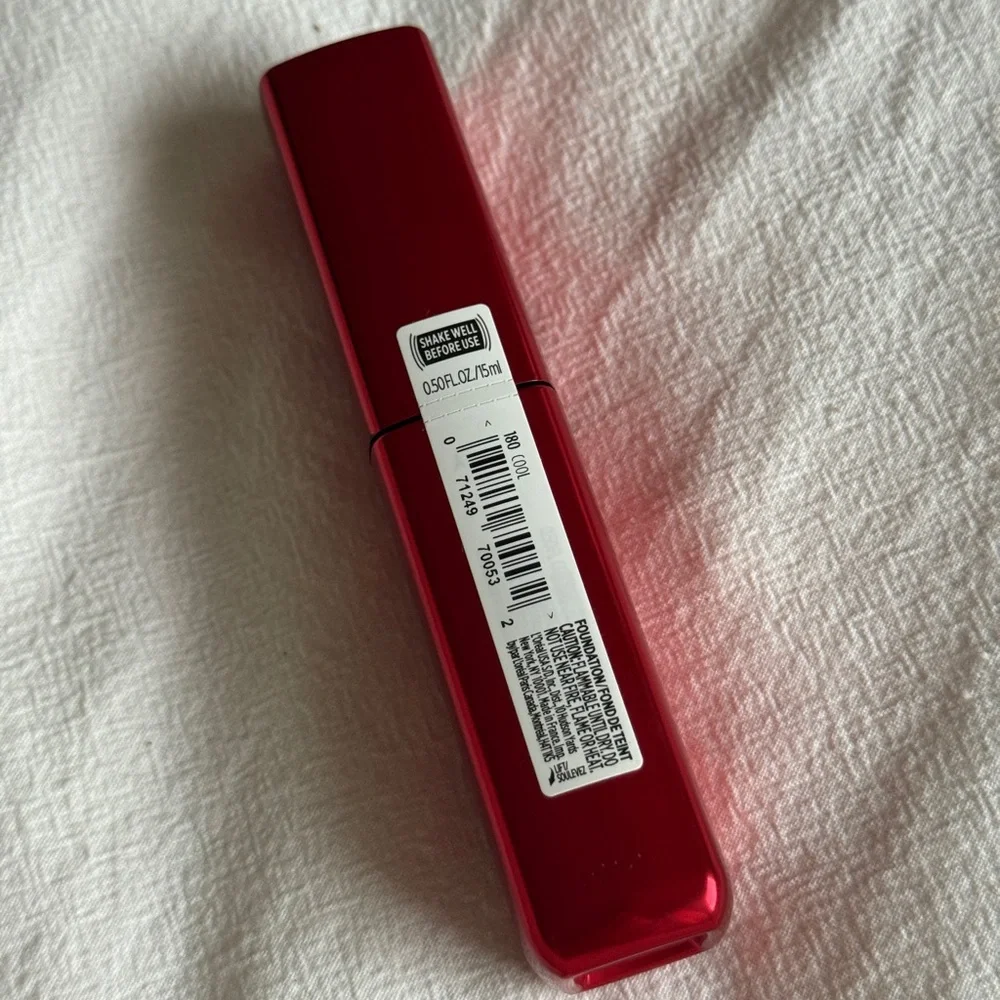 L'Oreal Skin Ink - Picture 3 of 3
